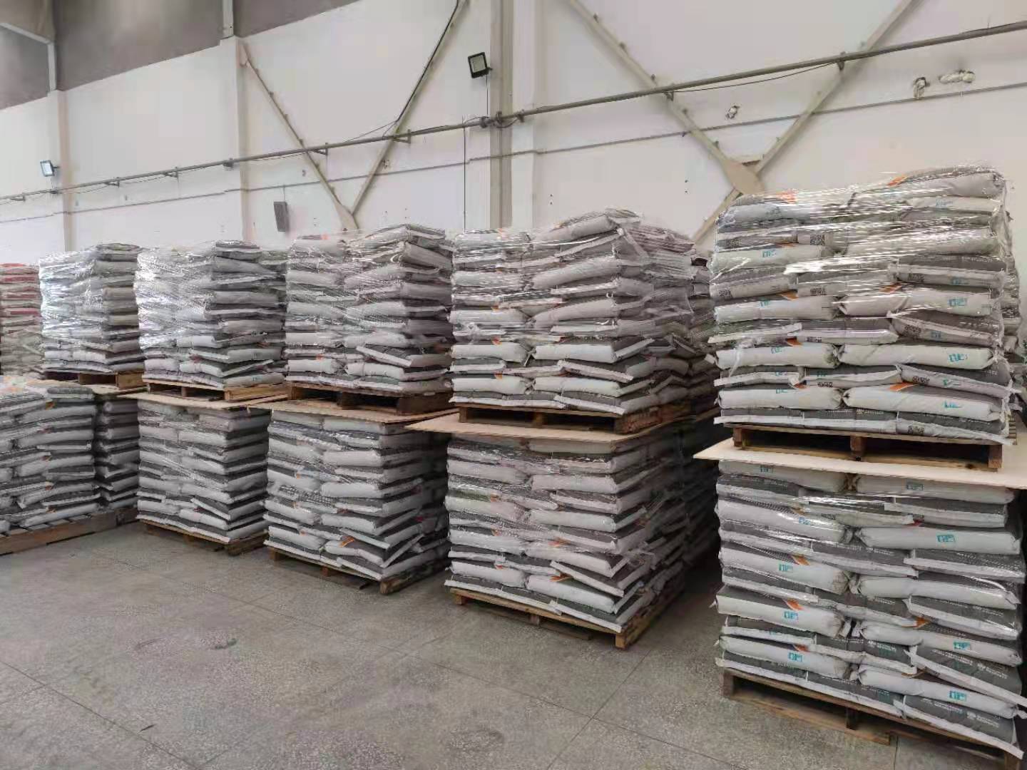 ?蹊径桥梁病害爆发的缘故原由有哪些？？？？？该选择何种修补质料？？？？？