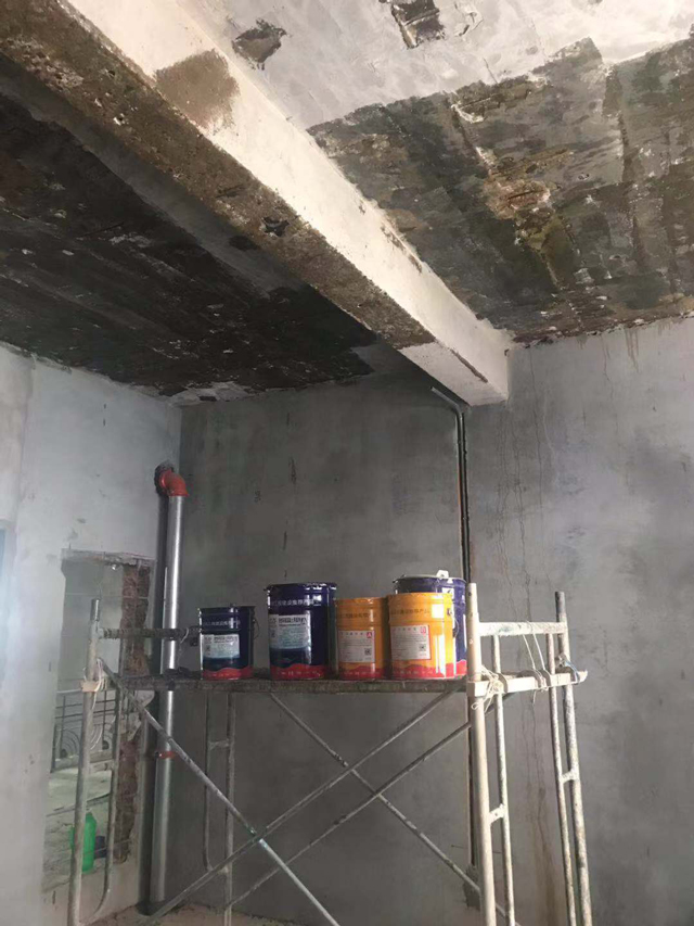 瓷砖胶和玻璃胶的区别，，，，，，粘瓷砖还得尊龙凯时首页瓷砖胶