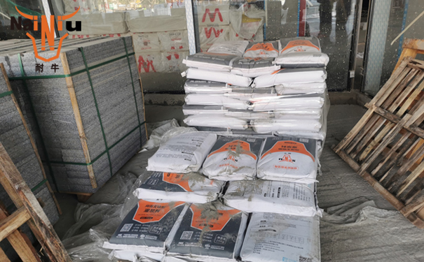 水泥路面啃边、掉边如那里置？？？？？？该选择哪种修补质料呢？？？？？？